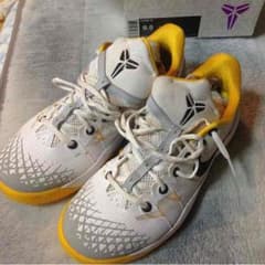 NIKE ズームコービー ヴェノメノン4のサムネイル
