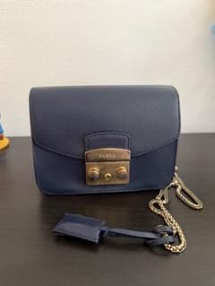 FURLA ネイビー ショルダーバッグのサムネイル