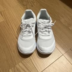 New Balance 574 ホワイトスニーカーのサムネイル
