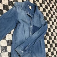 H&M デニムシャツ ￥1300→900のサムネイル