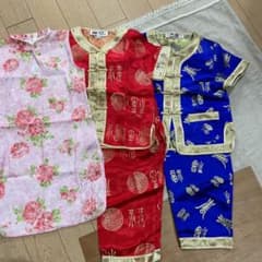チャイナ服　2枚セットとおまけドレスのサムネイル