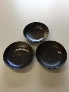 陶器の小皿のサムネイル