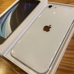 iPhone SE 第2世代 (SE2) ホワイト 64GB auのサムネイル