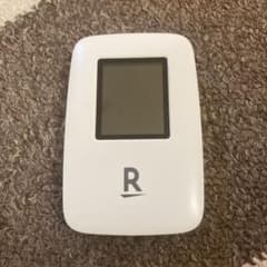 Rakuten WiFi Pocket ホワイト（SIMなし）のサムネイル