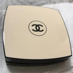 CHANEL シャネル フェイスパウダーのサムネイル
