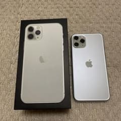 【aYu tA様専用】iPhone11Pro シルバー 64GB 本体 auのサムネイル