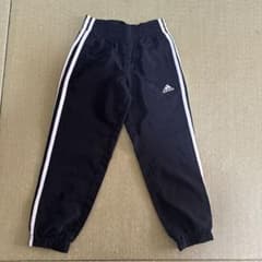 adidas ズボン　黒　110のサムネイル