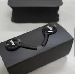 Galaxy s10/s10+ 付属 AKGイヤホンのサムネイル
