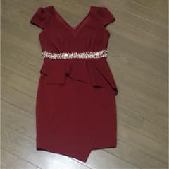 真っ赤なドレスになります^ ^のサムネイル