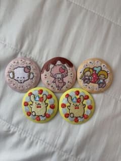 サンリオ 刺繍缶バッジ 5個セットのサムネイル
