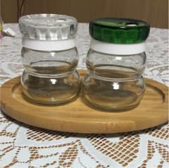 調味料入れ      トーメイ蓋とミドリ蓋のサムネイル