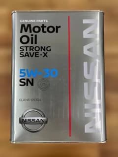 たくぼんさん専売＜凹みあり＞NISSAN エンジンオイル 5W-30 SN 4L