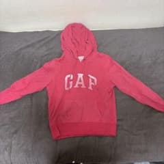 GAP ピンク ロゴ入りパーカー Mサイズのサムネイル