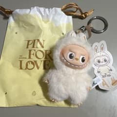 ラブブぬいぐるみ マスコット キーホルダーAのサムネイル