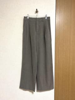 GU パンツ ベージュのサムネイル