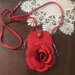 薔薇のポシェットのサムネイル