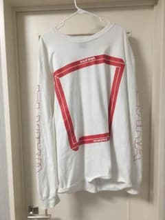 大幅値下げ中elvira ロンT MOBIUS FRAME L/ST-SHIRTのサムネイル