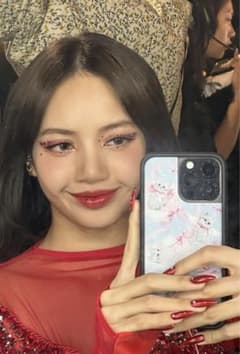 wild flower iPhone13ケース　BLACKPINK LISA使用 wild flower iPhone13ケース BLACKPINK LISA使用 - メルカリ