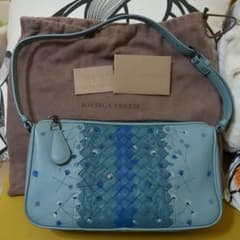 BOTTEGA VENETA イントレチャート ショルダーバッグのサムネイル