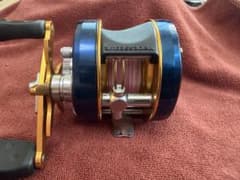 Abu Garcia Ambassadeur 4600C ベイトリール - メルカリ