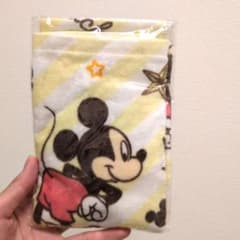 ミッキーマウス ハンドタオル イエローのサムネイル