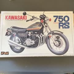 絶版　ナガノ　1/8 カワサキZ750RS Ｚ２のサムネイル