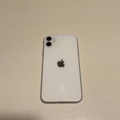 iPhone 11 ホワイト 64 GB auのサムネイル