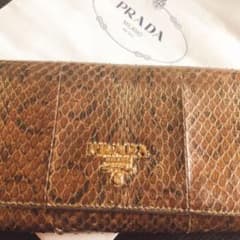 ☆M様専用☆PRADA＊蛇革長財布のサムネイル
