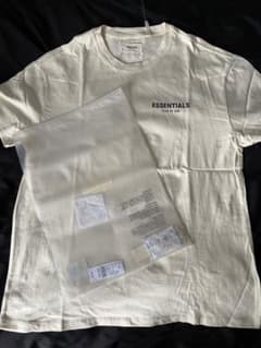FEAR OF GOD ESSENTIALS Tシャツ クリーム　ブラックのサムネイル
