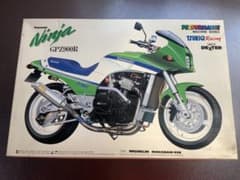 Kawasaki Ninja GPZ900R ・月木…アオシマ1/12新古のサムネイル
