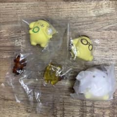 サンリオ ポムポムプリン ミニチュアフィギュア 4種セット ガチャガチャのサムネイル