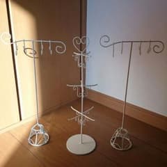アクセサリースタンドのサムネイル