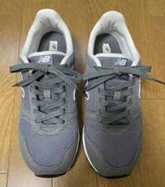 New Balance ML311 グレー スニーカー 26.5cmのサムネイル