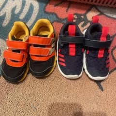 キッズスニーカーのサムネイル