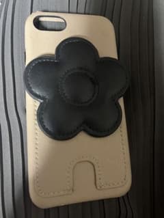 専用予約済　中古マリクワiPhoneケースのサムネイル