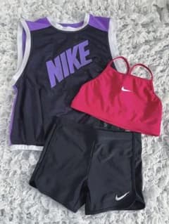 NIKE ナイキ　水着　160  着用1回　美品のサムネイル