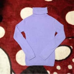 UNIQLO タートルネック Mサイズのサムネイル