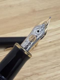 Pelikan ペリカンスーベレーンM400 万年筆14C-585Mニブブラック - メルカリ