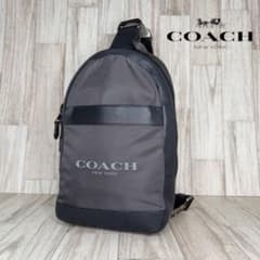 55 COACH コーチ　ボディーバッグ