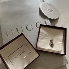GUCCI インターロッキングG ピアスのサムネイル