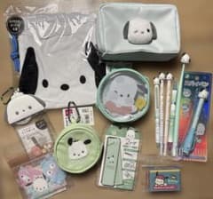 【ポチャッコグッズ 14点セット】ポーチ・文房具・ミラーコームなどまとめ売り♪のサムネイル