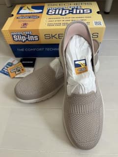 スケッチャーズ SKECHERS スリッポンのサムネイル