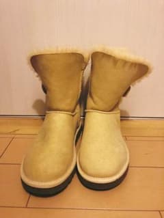 UGG ムートンブーツのサムネイル