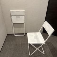 折りたたみ椅子 ホワイト 2脚セット人形町ピックアップのみ - メルカリ