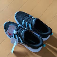 キッズスニーカー ブラック 22センチのサムネイル