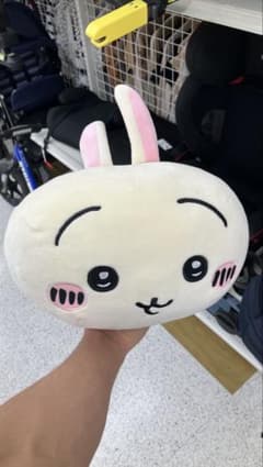 ア*ー様 ちいかわ うさぎ もっちる ねそべりBIGぬいぐるみのサムネイル