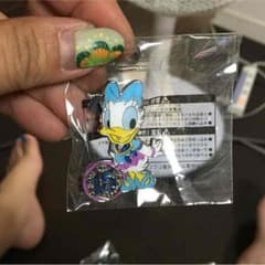 ディズニー ピンバッジのサムネイル