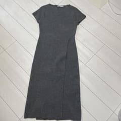 ZARA グレー ニット 半袖 ロングワンピースのサムネイル