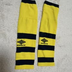 umbro サッカー カーフソックス イエロー×ネイビーのサムネイル