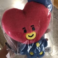 bt21 tata ぬいぐるみ　一番くじのサムネイル